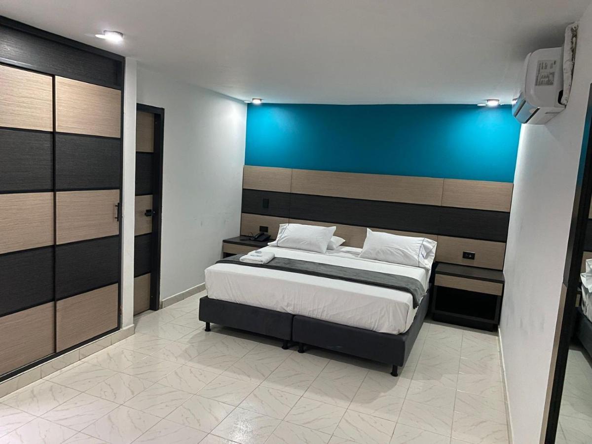 Hotel Plaza Real Ocaña Εξωτερικό φωτογραφία