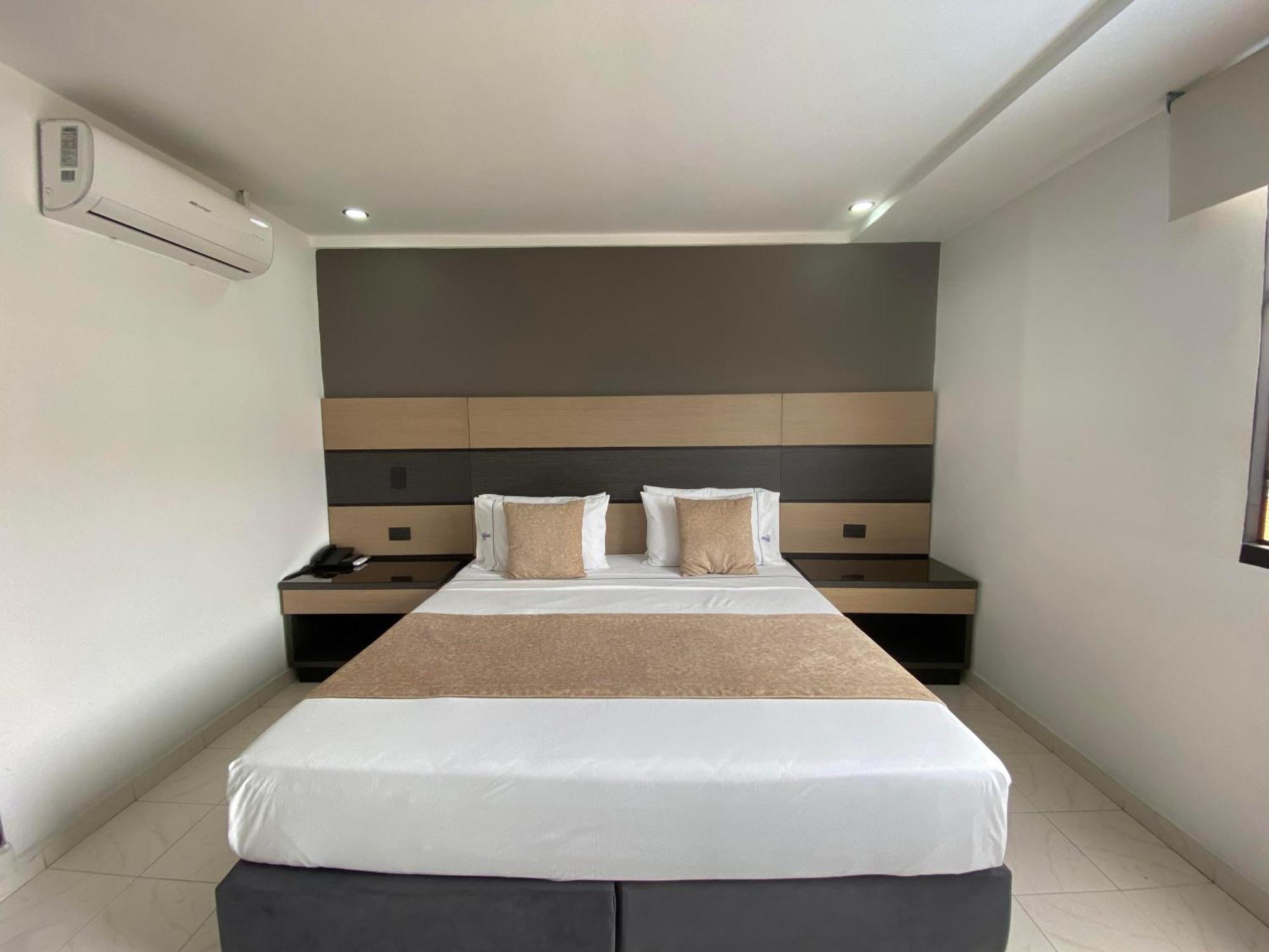 Hotel Plaza Real Ocaña Εξωτερικό φωτογραφία