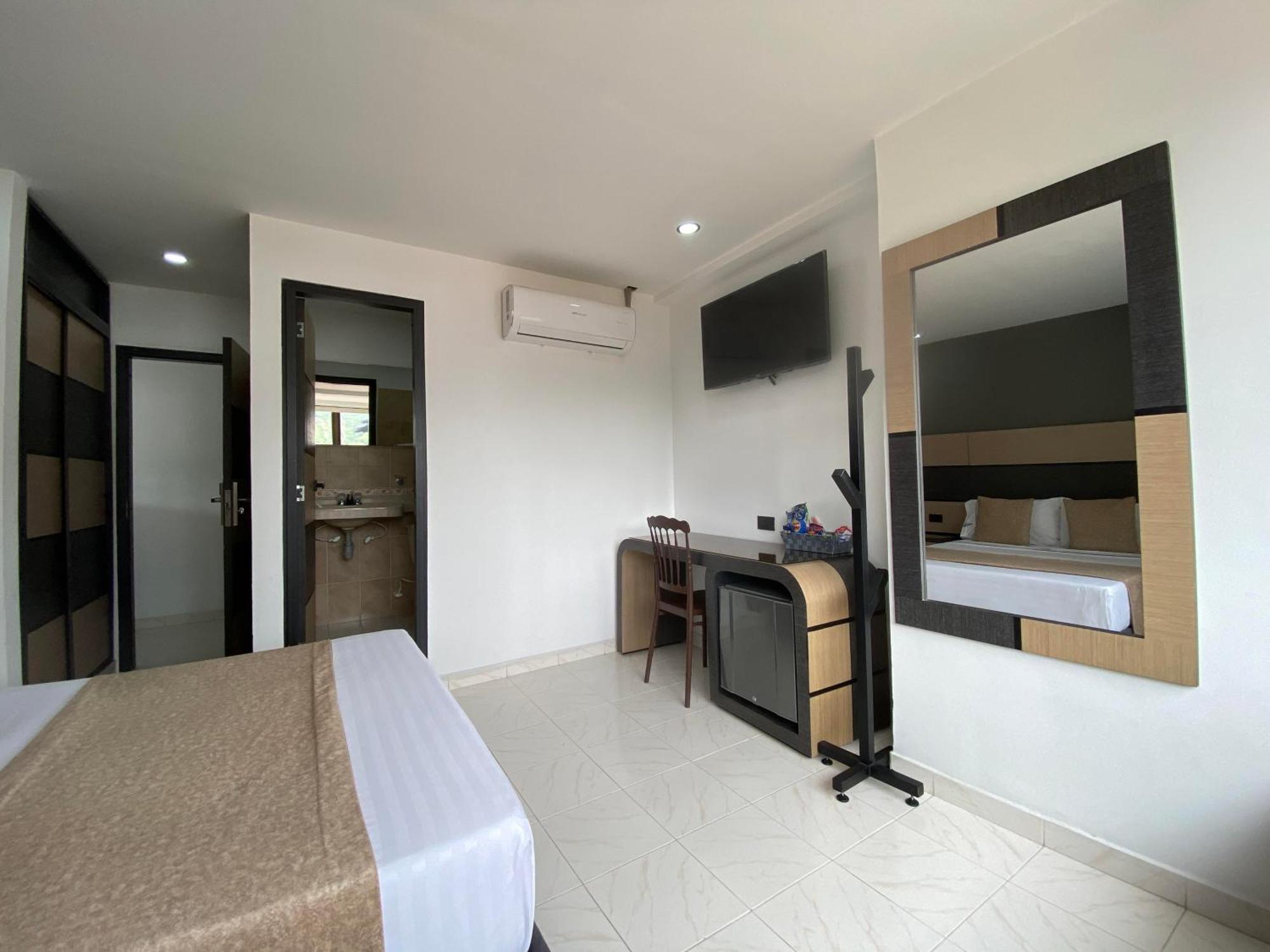 Hotel Plaza Real Ocaña Εξωτερικό φωτογραφία