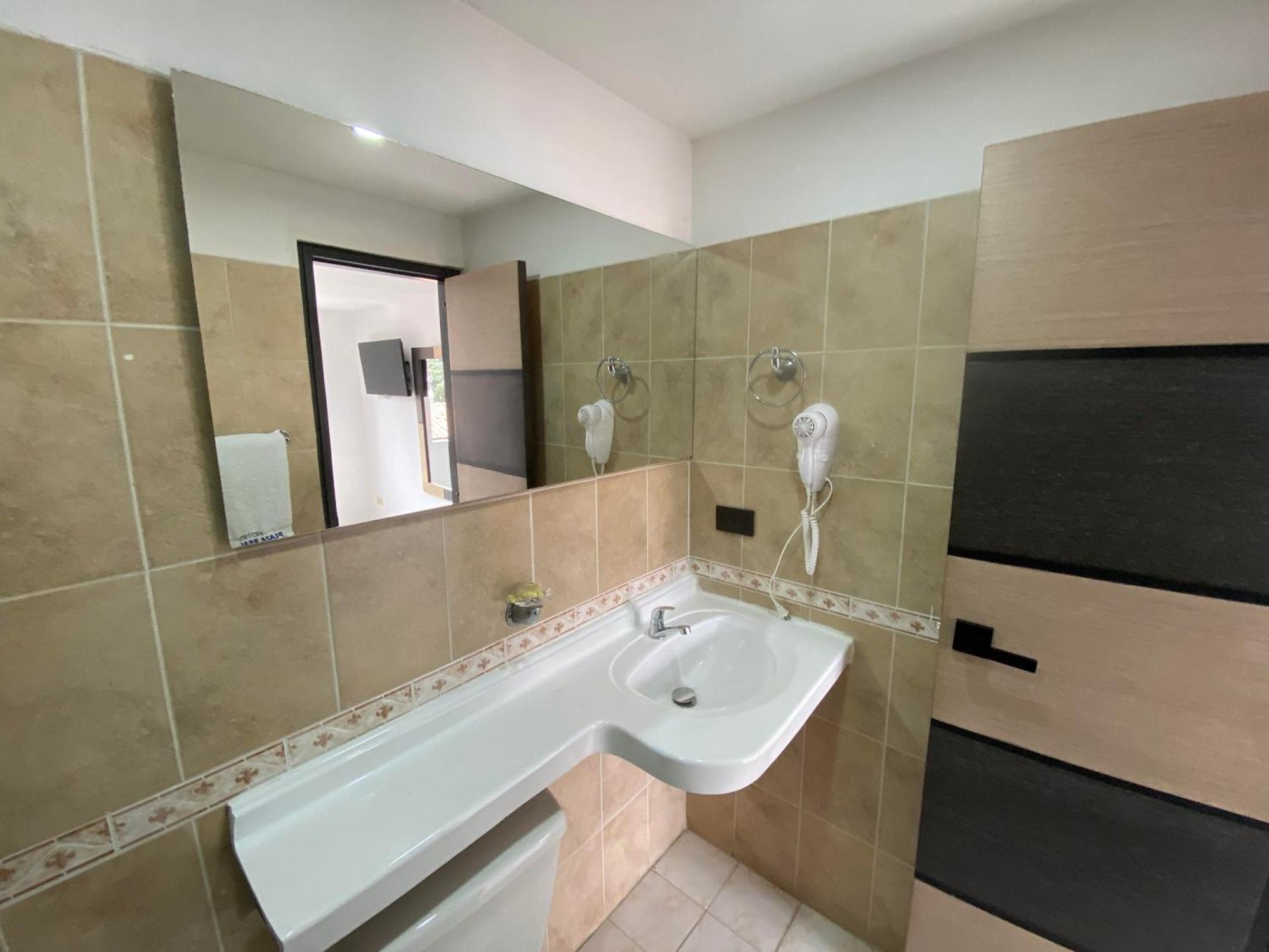 Hotel Plaza Real Ocaña Εξωτερικό φωτογραφία